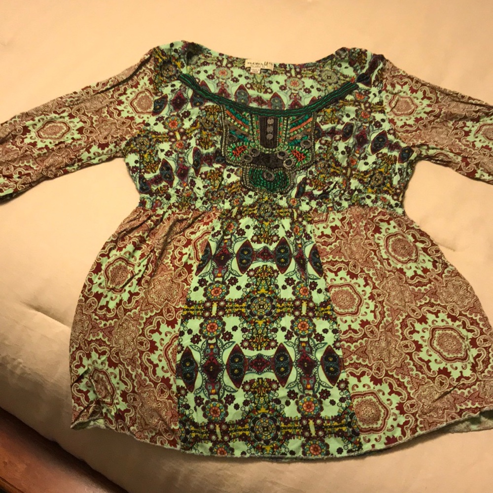 ❌SOLD❌ One World bohemian style top🌼
